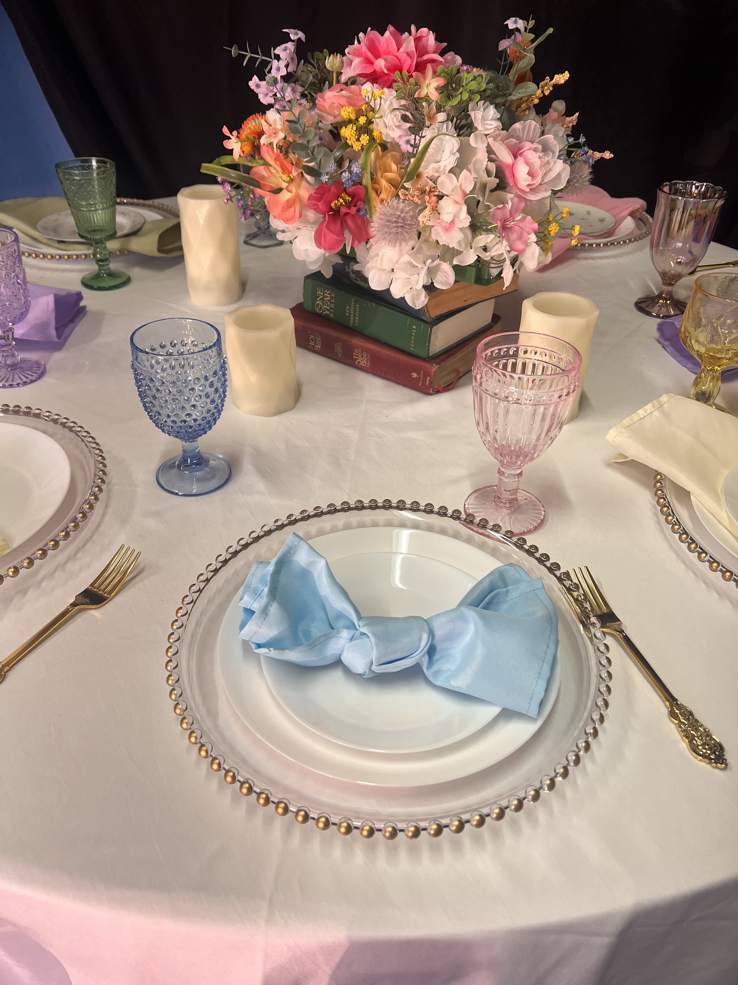 Party Rental Table Guide Gallery – 405 Event Rental Tables, chairs, goblet rental. Charger plate ...